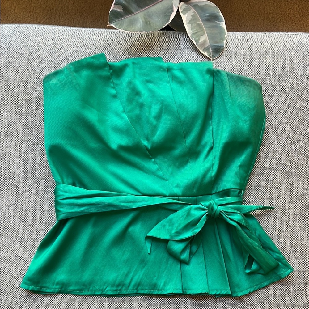 bebe Emerald Green Strapless Tie-Waist Satin Top